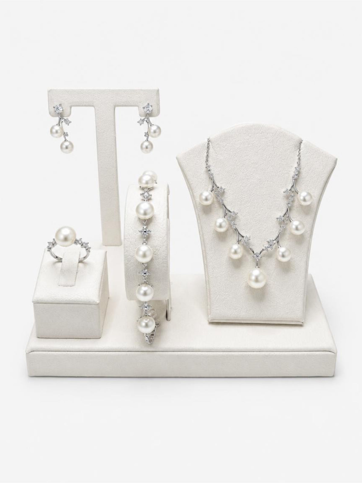 The Empress Star & Clover Collection